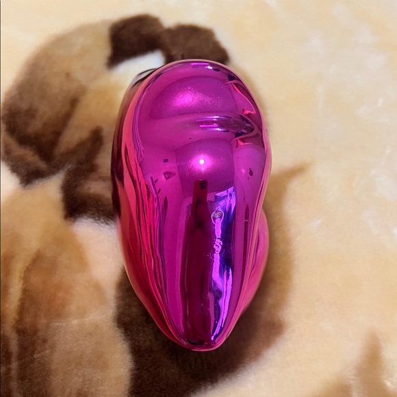 Lip-Shaped Pink Ceramic Decor - Picture 3 of 6